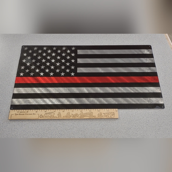 Thin Red Line(USA) - Picture 3 of 5